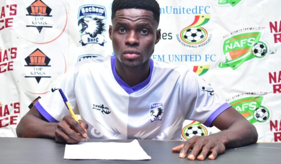 Asante Kotoko sign three-year deal with Bechem United left-back Francis Acquah